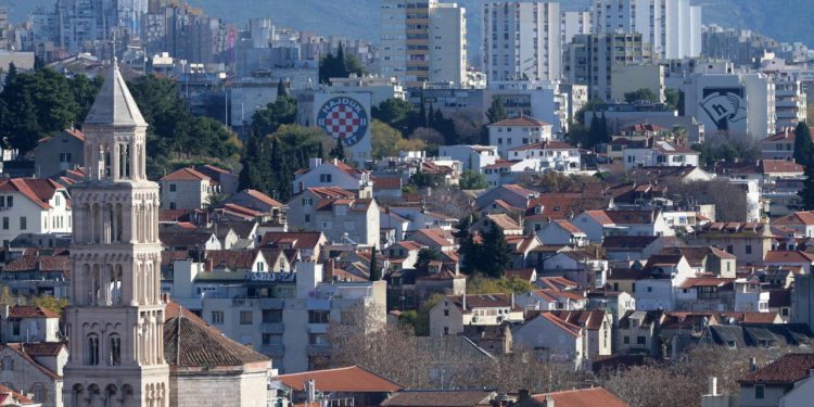 Slobodna Dalmacija – Ovo je najjeftiniji podstanarski stan u Splitu! Broj kvadrata je šokantan, uvjeti rigorozni, a ako ste muškarac…