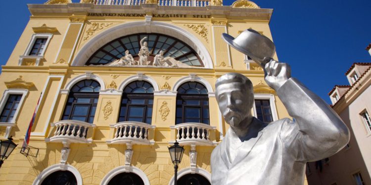 Slobodna Dalmacija – Počela čistka i na splitskoj kulturnoj sceni! Šuta raspustio Kazališno vijeće; ovo su imena koja su ‘eliminirana’