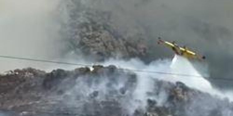 Slobodna Dalmacija – Pogledajte hrabru akciju pilota kanadera, obranio je crkvicu Sv. Jure: prizori su za naježit se