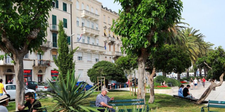 Slobodna Dalmacija – Povijesna zgrada na Matejuški pretvara se u hotel: ‘Nisu obrtnici radili da bi HDZ-ovci orgijali s hotelima’