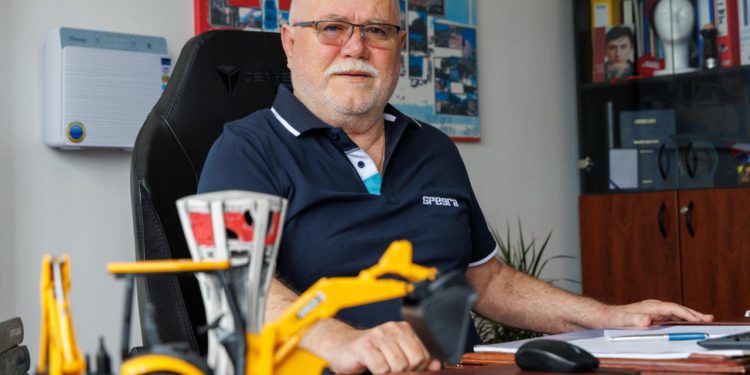 Slobodna Dalmacija – Puljak se zbog Poljuda opet okomio na splitskog stručnjaka! Ovako mu je on nedavno odgovorio: ‘To u životu nisam vidio!’