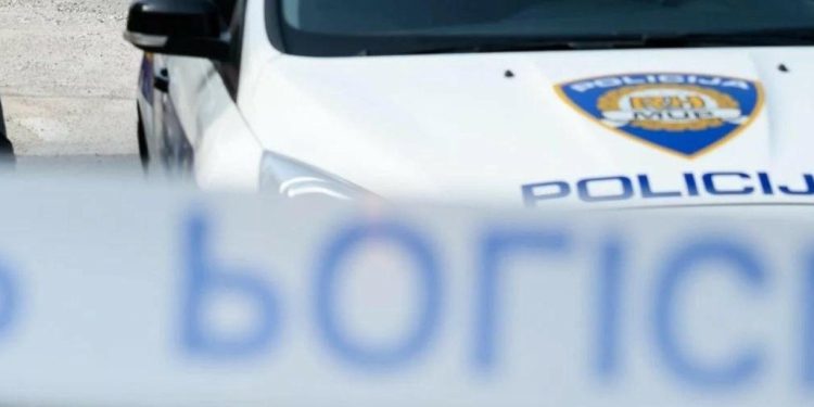 Slobodna Dalmacija – Strava u Splitu: 43-godišnjakinja u stanu držala muškarca (67) kao roba?! Policija upala, našla ga u užasnom stanju