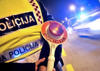 Slobodna Dalmacija – Suci ipak nisu imali milosti! Strpali u zatvor Splićanina koji je uporno vozio bez dozvole; kazna bi mogla biti i gora