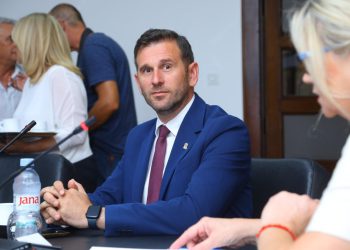 Slobodna Dalmacija – Šuta i mostovac još pregovaraju, ali u HDZ-u je sve više onih koji zagovaraju ponavljanje izbora: Dobili bi 16 mandata!