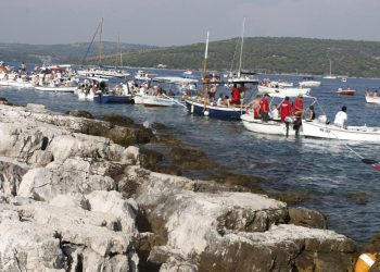 Slobodna Dalmacija – Uskoro nas očekuje potezanje Mrduje! Neki planiraju godišnji odmor oko ovog događaja, a više nije presudna snaga mišića