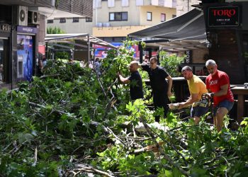Slobodna Dalmacija – VIDEO Ovako su se vatrogasci pokušavali probiti kroz Split! Sve je bilo zakrčeno; ‘platila’ i jedrilica