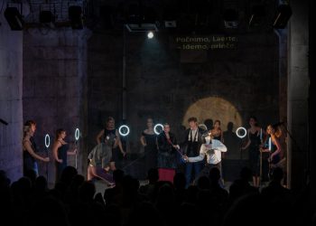 Slobodna Dalmacija – Veliki uspjeh učenika i nastavnika I. gimnazije Split! Hamlet u izvedbi njihove dramske družine na 71. Splitskom ljetu