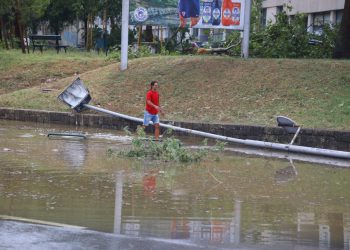 Slobodna Dalmacija – WC u moru, nasukane pedaline, polomljene grane… Doznajemo kako je prošao Žnjan nakon snažnog nevremena!