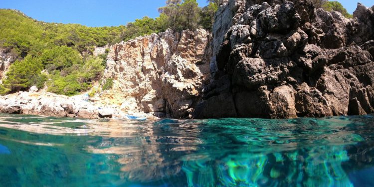 Slobodna Dalmacija – Zatvara se još jedan kamp: Posjetitelji su rezervirali i platili boravak