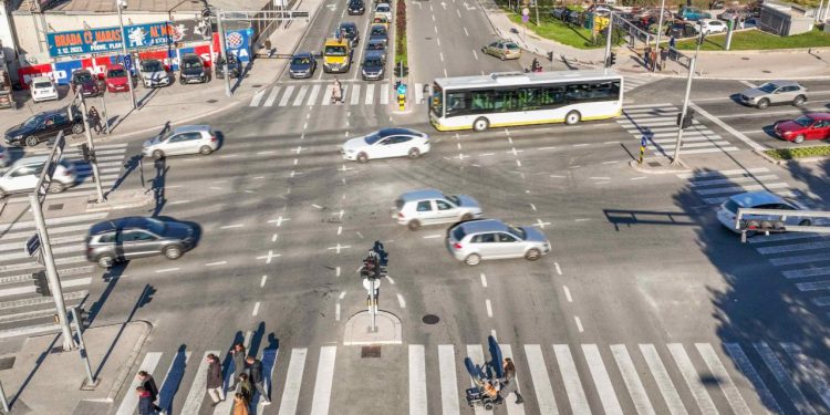 Slobodna Dalmacija – Završava implementacija najmodernijeg inteligentnog transportnog sustava u regiji – ITS Split