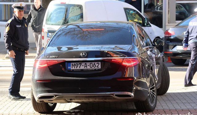 Službena vozila u BiH dobivaju posebne oznake