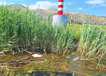 Smeće pluta i slijeva se u Jadran!