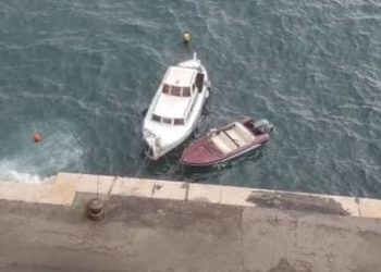 RIJEKA Nije najbolje privezao gliser: "Udara o brodicu do i u rivu, a nevera će"