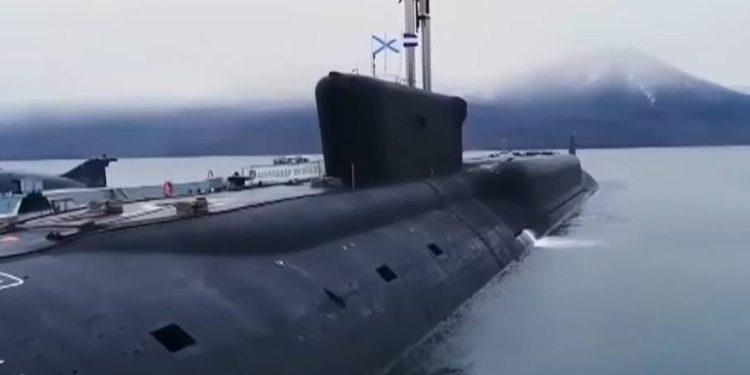 NAJVEĆA SVJETSKA PODMORNICA Rusi u more porinuli nuklernu grdosiju: "Patrolirat će Atlantikom i Arktikom!"