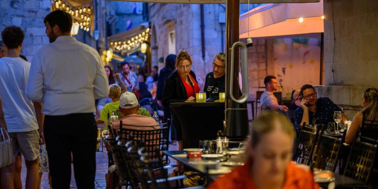 Šokantan pad dolazaka njemačkih turista: iako je Dubrovnik i dalje prvi izbor, u odnosnu na prošlu godinu…