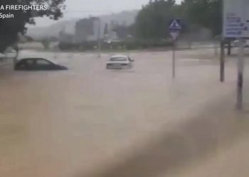 Španjolska se bori s jakim poplavama dok su automobili potopljeni, a ceste se okreću rijekama | Vijesti