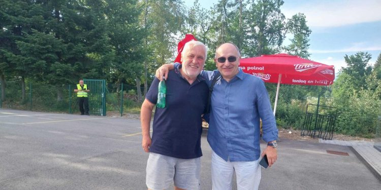 Sportske novosti – ‘Bio sam na svakoj Dinamovoj utakmici! Ne pijem, ne pušim, ne kockam, ne idem na godišnje odmore, sve dajem za Dinamo’