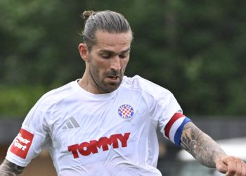 Sportske novosti – Detalji incidenta: Livaja je stao u obranu dva Hajdukova dragulja? Evo što u cijeloj priči jako začuđuje