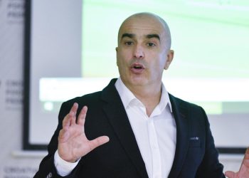 Sportske novosti – Dok čeka odgovore, Hajduk ne posustaje: Bijeli objavili fotografiju Brune Marića i Zdravka Mamića