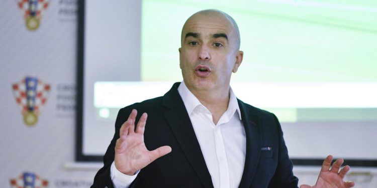 Sportske novosti – Dok čeka odgovore, Hajduk ne posustaje: Bijeli objavili fotografiju Brune Marića i Zdravka Mamića