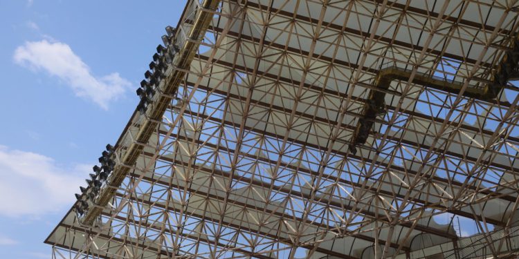 Sportske novosti – Hajdukov predsjednik: ‘Stadion se i zapalio, a stabla su pala na mjesta gdje su mogli sjediti treneri…’