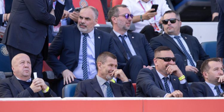 Sportske novosti – ‘Moramo stići Hajduk, zato kritiziram i potičem navijače! A bez našeg rivalstva hrvatski bi nogomet imao manje smisla’