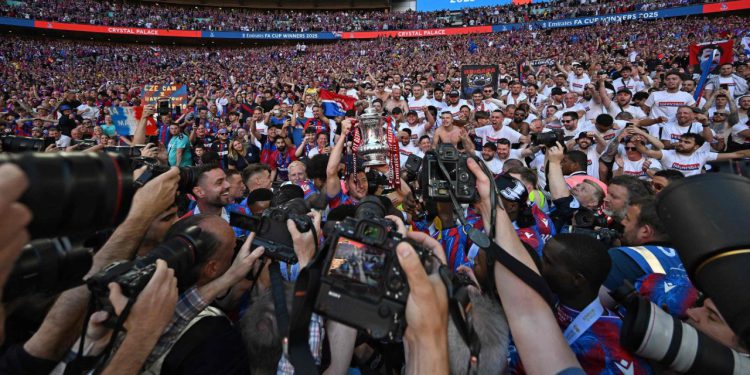 Sportske novosti – Nedavno slavili povijesni uspjeh, sad strahuju od crnog scenarija. I priželjkuju izbacivanje velikana?!