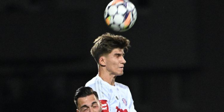 Sportske novosti – Nezgoda na Hajdukovom treningu, stoper upitan za prvi europski izazov. Evo što se dogodilo