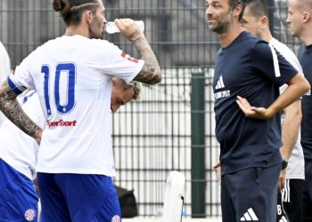 Sportske novosti – Ono što su o svojoj igri učili kod bivšeg učitelja, hajdukovci će što prije morati zaboraviti