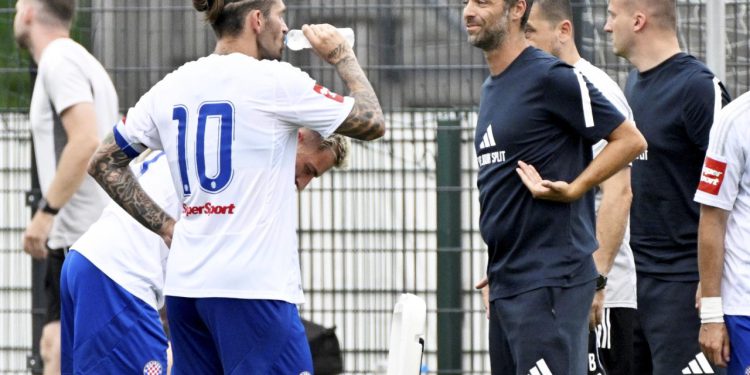 Sportske novosti – Ono što su o svojoj igri učili kod bivšeg učitelja, hajdukovci će što prije morati zaboraviti