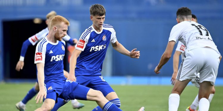Sportske novosti – Ovaj trio će biti udarni u Dinamu na početku sezone, a veliki talent će teško igrati u ovoj konstelaciji snaga