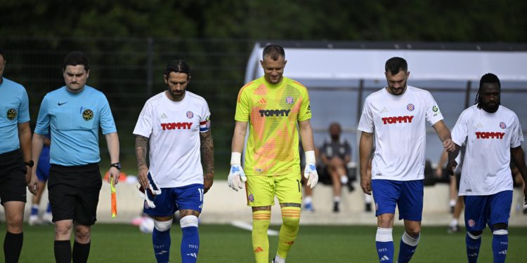 Sportske novosti – Ovo bi mogao biti kraj priče! Oglasio se čovjek za kojeg nije bilo mjesta u Hajdukovu avionu, što je htio poručiti?