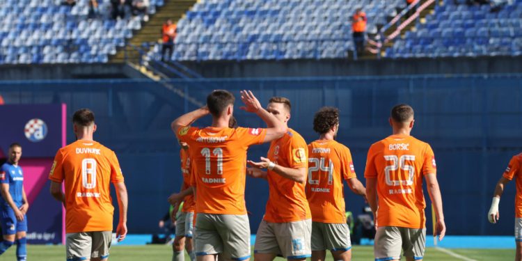 Sportske novosti – ‘Pa više se hvalilo Slaven i Istru, a Varaždin je s dvostruko manjim proračunom ušao u Europu! Sad ima i ono što mu je falilo’