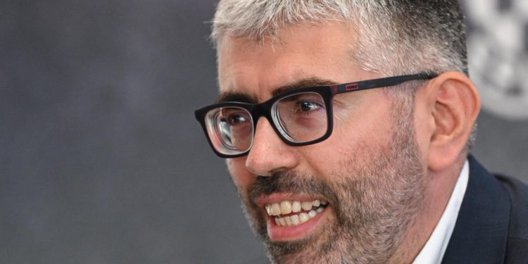 Sportske novosti – Predsjednik Hajduka najavio veliku novost, pa priznao grešku: ‘S Kalinićem bih postupao kao sad s Raketom’