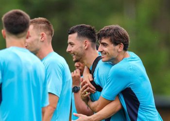 Sportske novosti – Stani, ajmo ponovno! Lani je to bio najlošiji dio Dinamove igre, sad ga Kovačević želi iz korijena promijeniti