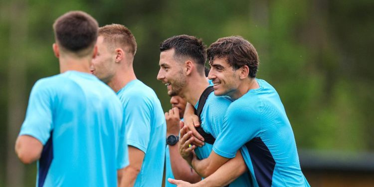 Sportske novosti – Stani, ajmo ponovno! Lani je to bio najlošiji dio Dinamove igre, sad ga Kovačević želi iz korijena promijeniti