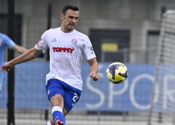 Sportske novosti – Što se događa na Poljudu? Neki su već na izlaznim vratima, a za jednog od ključnih igrača stigla ponuda iz Japana