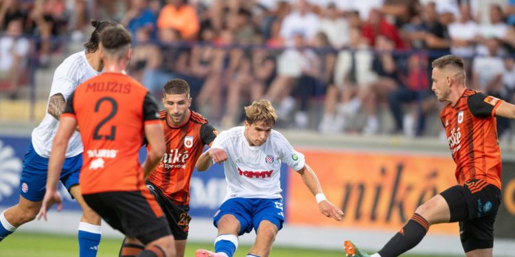 Sportske novosti – Tko čeka Hajduk? Za Andorce brani argentinski vratar hrvatskih korijena, a najbolji igrač Albanaca može u Hajduk ili Dinamo?!