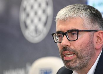 Sportske novosti – UŽIVO: Hajduk predstavlja novog sportskog direktora, uz Vučevića stiže i predsjednik Bilić
