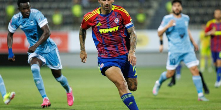 Sportske novosti – UŽIVO: Ovo je vjerojatni sastav Hajduka! Bijeli pred punim Poljudom traže prolaz u treće kolo kvalifikacija