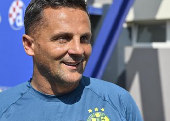 Sportske novosti – VIDEO Kovačević otkrio kad se vraćaju Mišić i Varela: ‘Kod nas nikad nije dosadno! Malo sam galamio…’