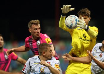 Sportske novosti – Živjeti u prošlosti i limitirati budućnost: Zašto HNS jedinom profesionalnom natjecanju nameće s kakvim će kadrom igrati?