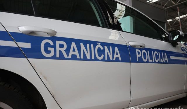 Spriječeno krijumčarenje 11 migranata u Grudama, među njima i maloljetne osobe