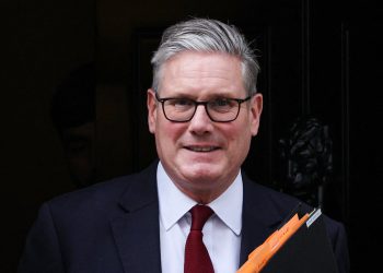 Starmer se suočio s pozivima da slijedi tužbu nakon što Macron kaže da će Francuska prepoznati palestinsku državu