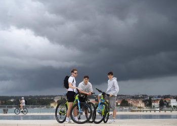 Stiže drastična promjena vremena, znatno zahlađenje, moguće oluje, pijavice…; ‘Nakon ovoga ljeto više neće biti isto’