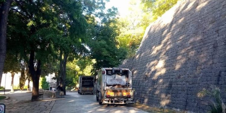 Što se sada dogodilo? Kamioni iz Đardina trebali su biti premješteni, ali je sada došlo do “komplikacija”. Evo što nam kaže v.d. direktor Čaljkušić