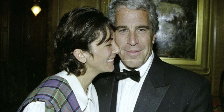 Sudac kaže da joj zakon ne dopušta da objavi zapise o velikom porotu u slučaju davno na Floridi Jeffrey Epstein