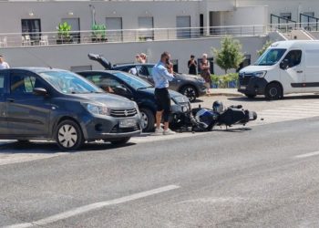 Sudarili se motocikl i automobil kod skretanja za Solitudo (FOTO)