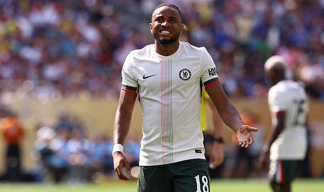 Suđenja Enzo Maresca Chelsea zvijezda na novoj poziciji ‘ – Budući da se Bluesov šef kreativno s potpisivanjem 50 milijuna funti uoči večerašnjeg finala kluba Svjetskog kupa protiv PSG -a