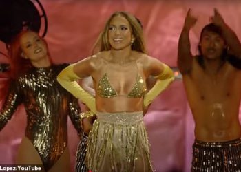 Suknja Jennifer Lopez spušta se na pod u šok ormaru na pozornici: “Drago mi je što sam imao donje rublje”